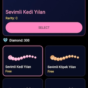 K&ouml;nnte beinhalten: Mobile Game-Oberfl&auml;che mit einem Charakterauswahlbildschirm. Der vorgestellte Charakter ist eine rosa, segmentierte Schlange mit katzenartigem Gesicht. Der Bildschirm enth&auml;lt den Text "Character Select" und "Sevimli Kedi Yılan".