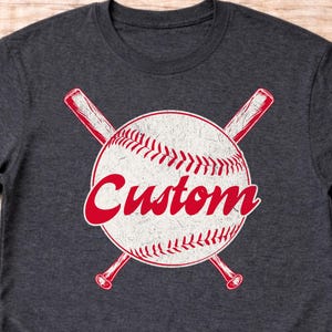 Puede incluir: Taza de cerámica blanca con asa negra y la frase "But First, Coffee" escrita a mano. Ideal para café o té, con una capacidad aproximada de 325-440 ml.