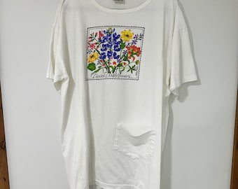 Dee T Shirt Texas Wildflowers Kathryn Designs OS White Cotton Pocket Vintage USA