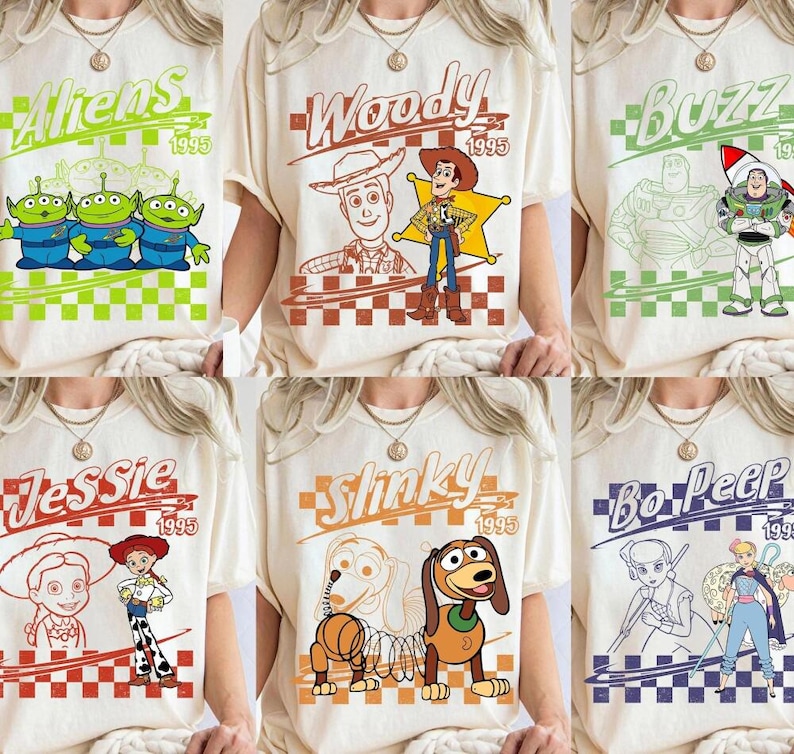 Retro Disneyland Pixar Toy Story All Characters Checkered Signature Shirt, Woody, Buzz, Jessie, Bo Peep, Personalized Group Matching Tee Bild 1