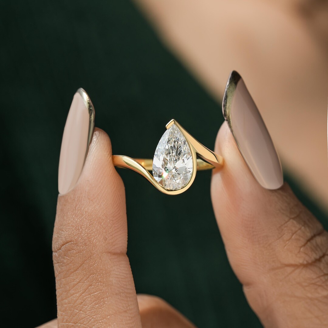 1-5CT Pear Cut Lab Grown Diamond Ring 14K Gold Solitaire Engagement ...