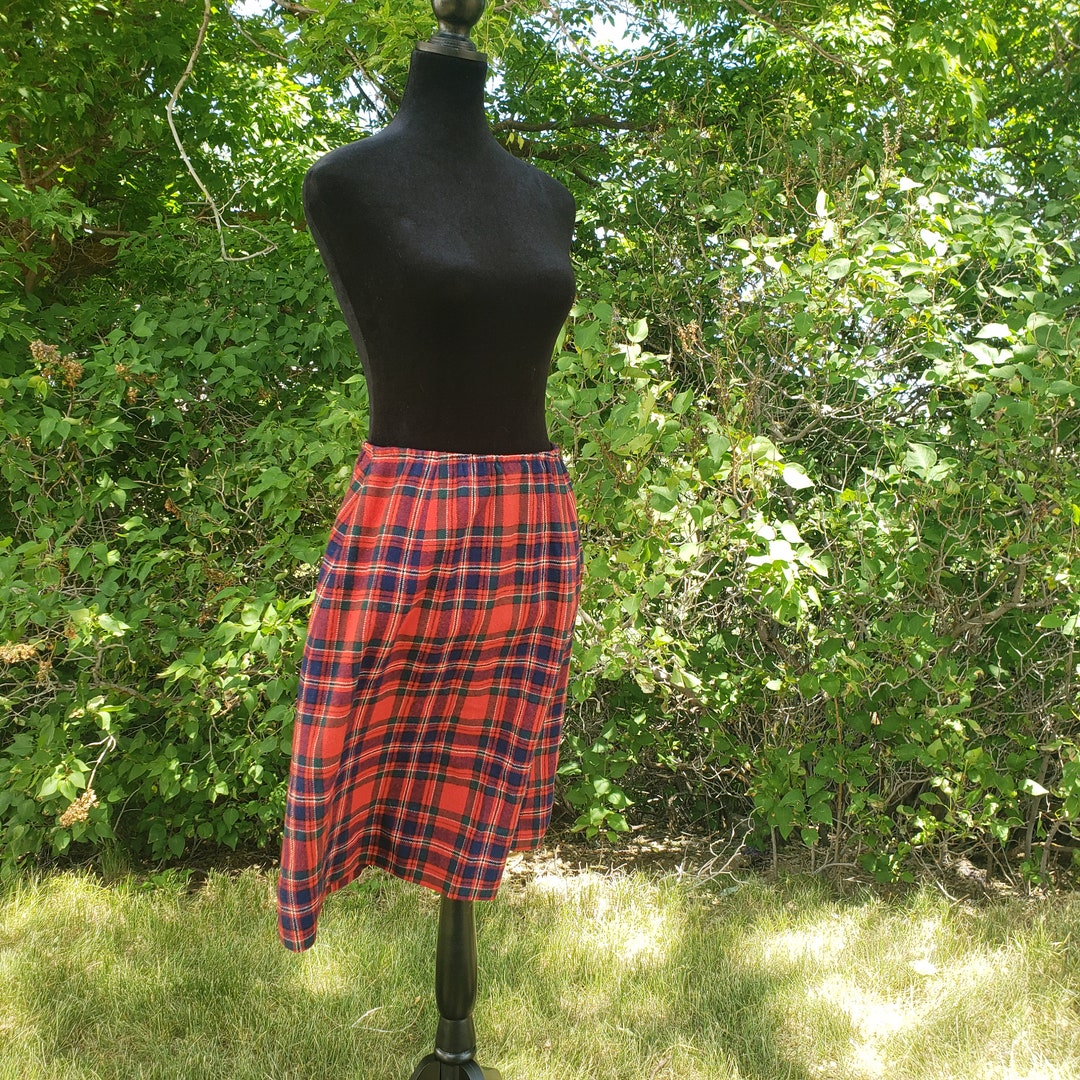 1960's Vintage Pendleton Gold Label Red Plaid 100% Wool Skirt, Size 14 ...