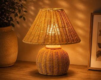 Boho Nachttischlampe | Rattan Tischlampe mit warmem Umgebungslicht, ästhetisches Nachtlicht für Schlafzimmer Nachttisch Dekor