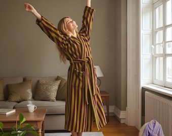 Dambadrock i plysch - Mysig randig morgonrock