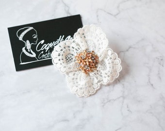 Flower Hair Clip. White Lace Hair Clip. Lace Flower Hair Clip. Girls Hair Clip. Girls Gift. Christmas Gift. Hair Accessories.Kids Hair Clips