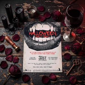 Convite para Festa de Halloween, Pôster Grunge com Presas de Vampiro e Sangue Escorrendo, Modelo Editável no Canva, Traje Gótico para Adultos, Download Imediato