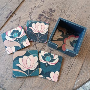 Sottobicchieri in legno double face decorati a mano | Set di 4 sottobicchieri con base quadrata