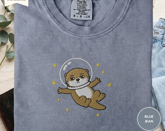 Shirt geborduurde ruimteotter, schattige astronaut zeeotter T-shirt, comfortkleuren cadeau otterliefhebber, minimaal borduurshirt