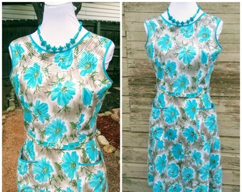 Vintage 1950s Cotton Floral House Dress Belt Sleeveless