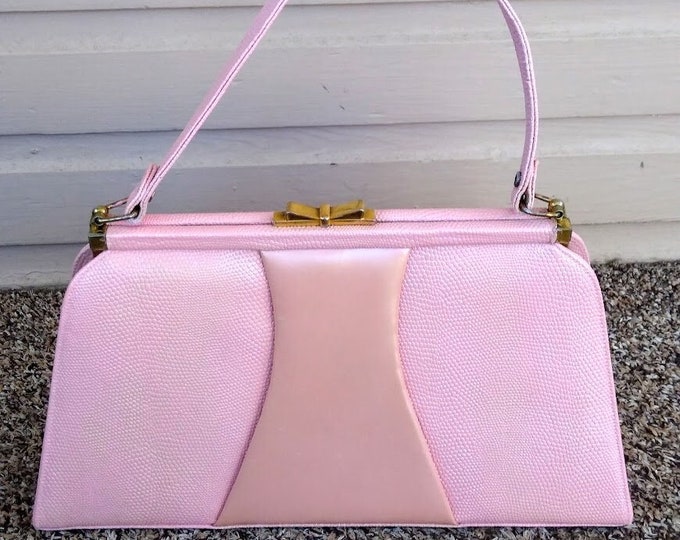 Vintage 1950s 1960s Pink Pebbled Leather Handbag Purse Pocketbook ...