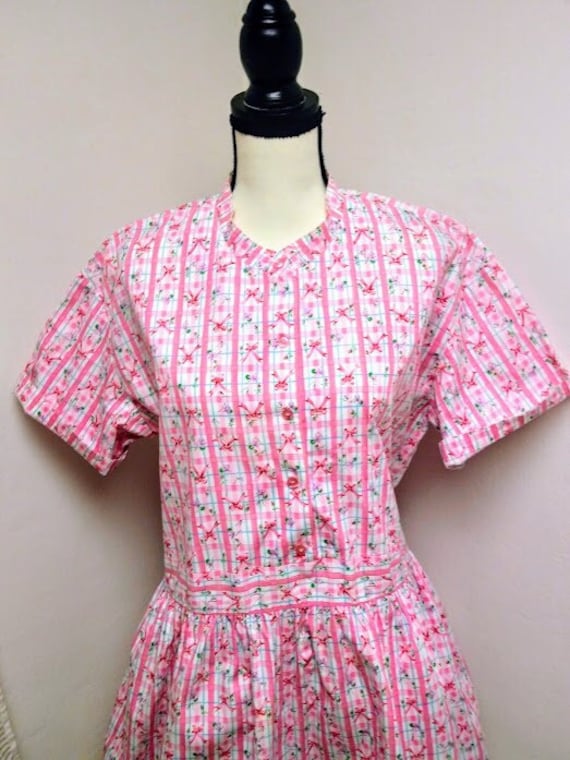 Vintage 1950s 50s Pink Novelty Print Cotton Shirt… - image 1