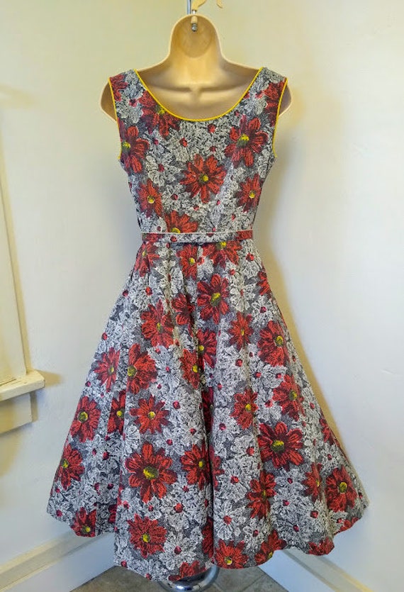 Vintage 1950s 50s  Sleeveless Daisy Print Dress/ … - image 6