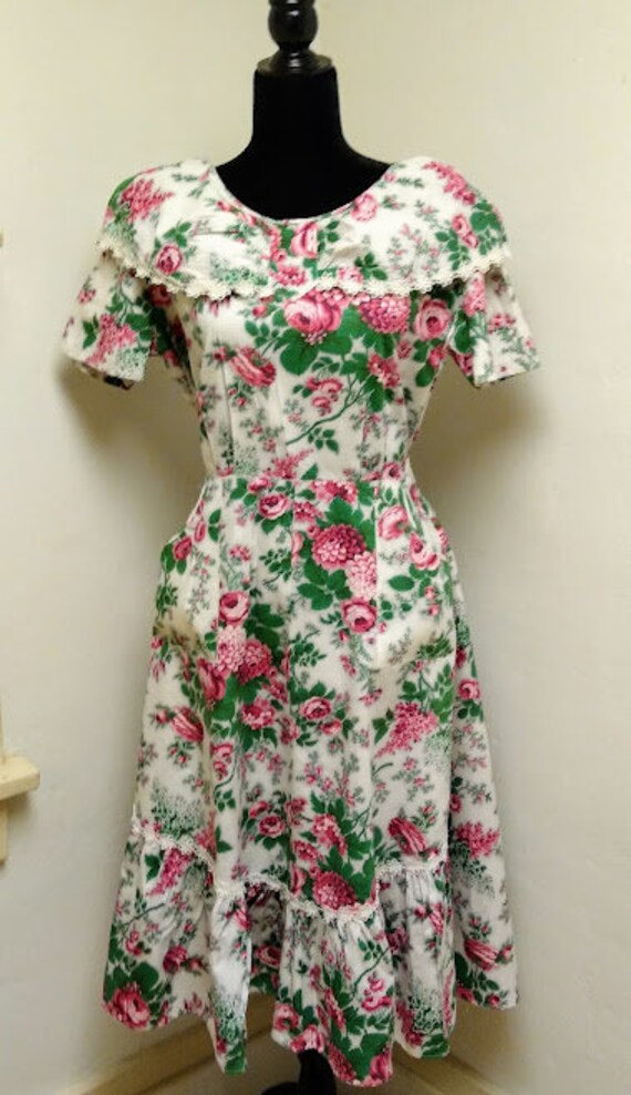 Vintage 1940s 1950s Floral Print Wrap Dress Cotto… - image 9