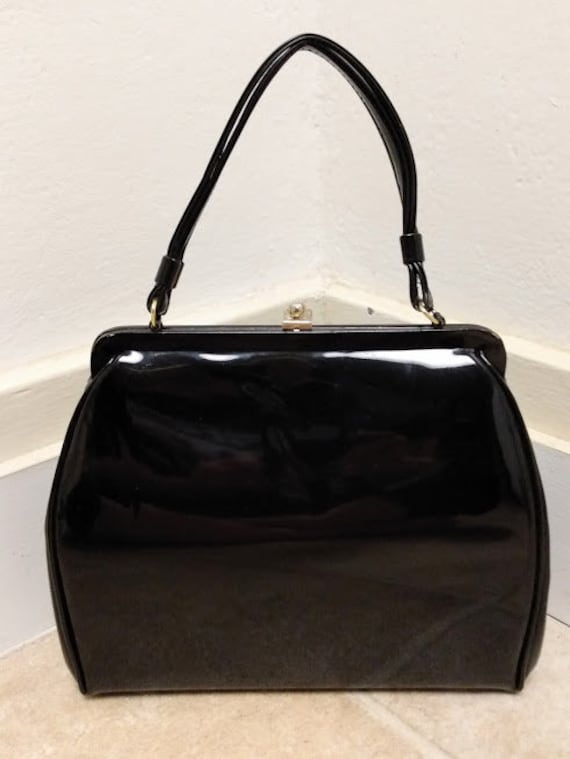 Vintage 1950s 1960s Black Patent Leather Handbag … - image 10