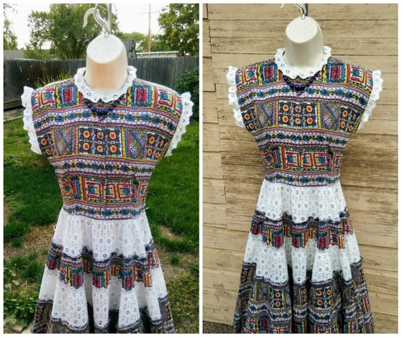 Vintage 1930s 1940s Mexican Novelty Printed Dress… - image 1
