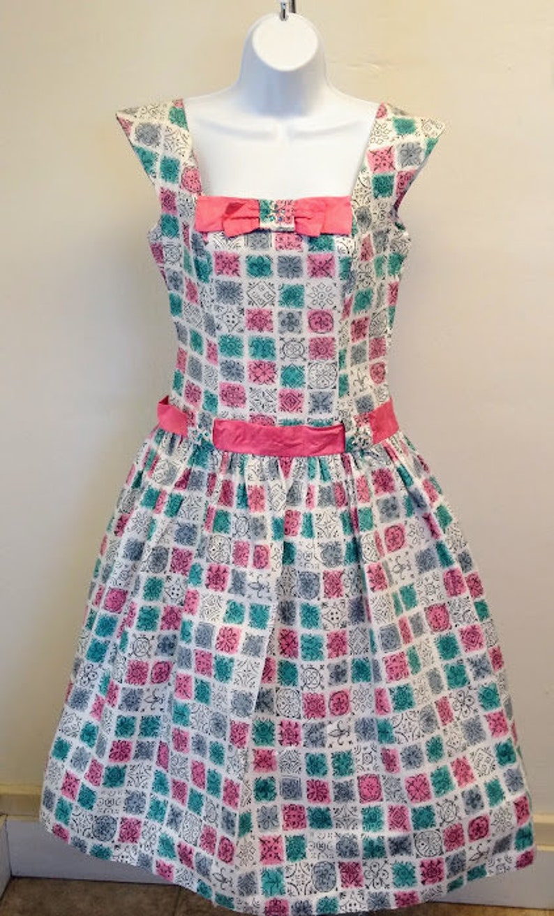 Vintage 1950s 50s Cotton Sundress Novelty Print Dress Frock Small Medium image 3