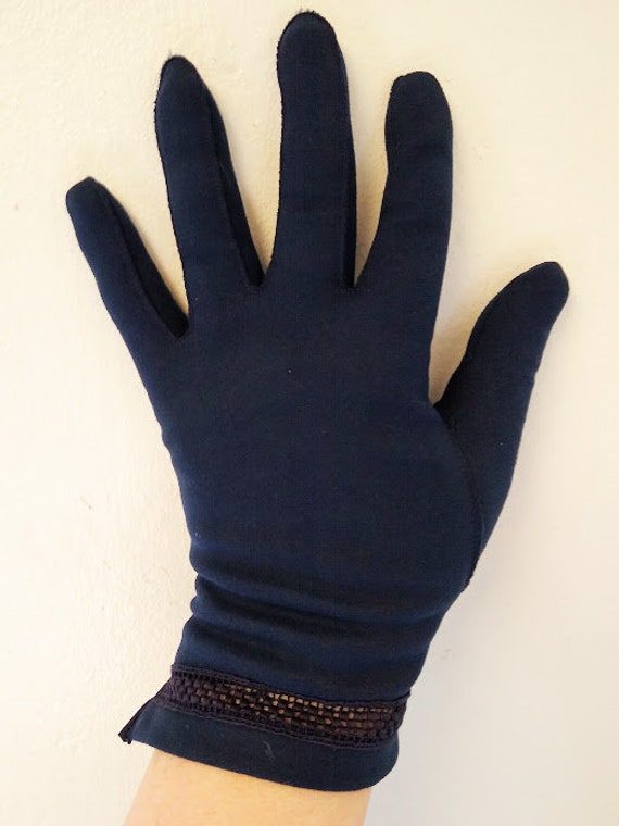 Vintage 1950s Dark Blue Mesh Trim Wrist Evening G… - image 7