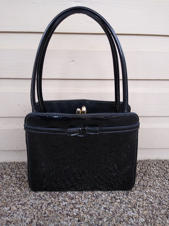 Vintage 1960s Black Bow Patent Leather Mini Bag Mo