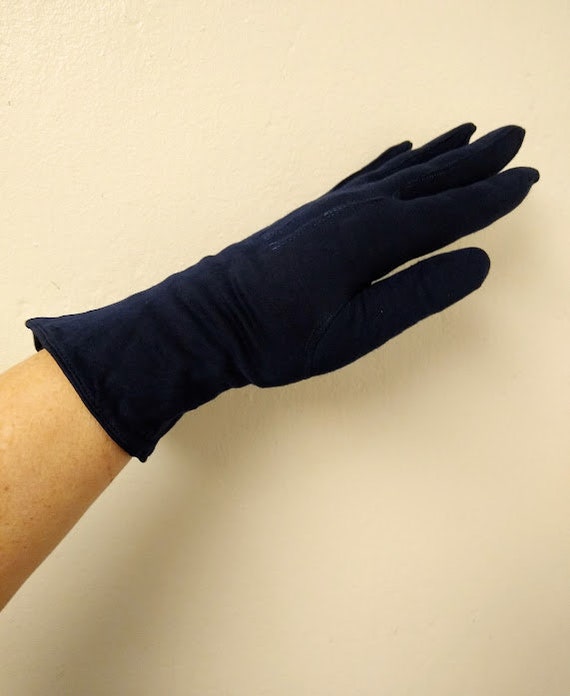 Vintage 1950s Dark Blue Wrist Evening Gloves Form… - image 6