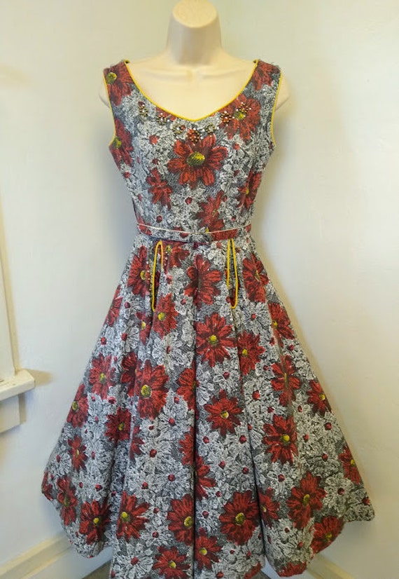 Vintage 1950s 50s  Sleeveless Daisy Print Dress/ … - image 4