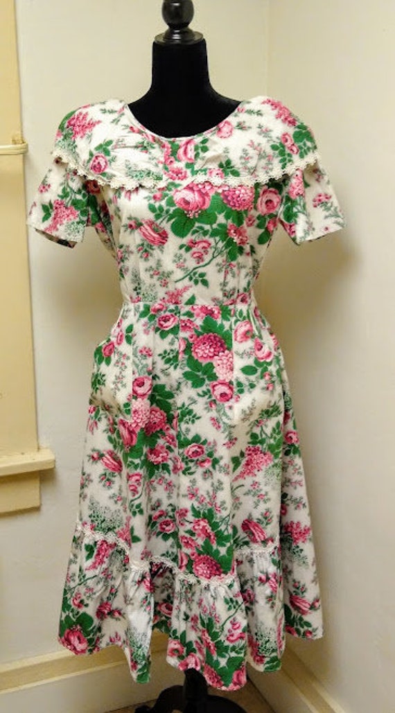 Vintage 1940s 1950s Floral Print Wrap Dress Cotto… - image 4