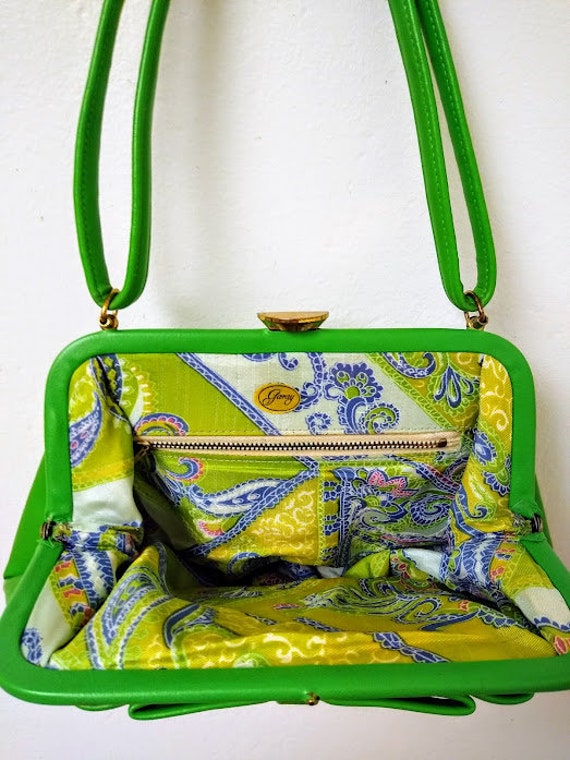 Vintage Bright Green Handbag /Pocketbook/ Purse/ … - image 3