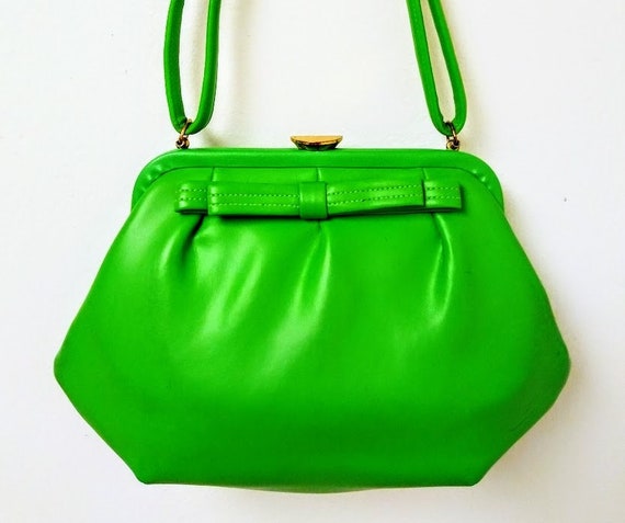 Vintage Bright Green Handbag /Pocketbook/ Purse/ … - image 2