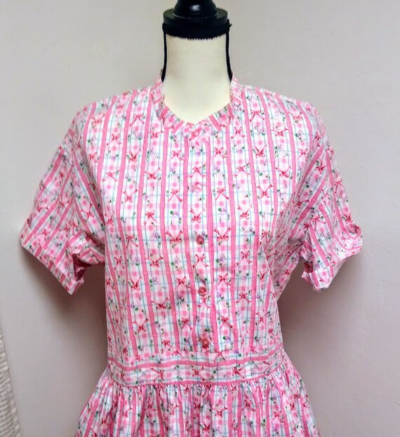 Vintage 1950s 50s Pink Novelty Print Cotton Shirt… - image 2