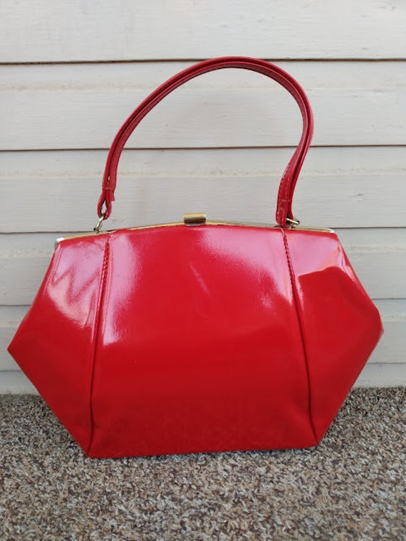 Vintage 1950s 1960s Red Patent Leather Handbag Po… - image 7