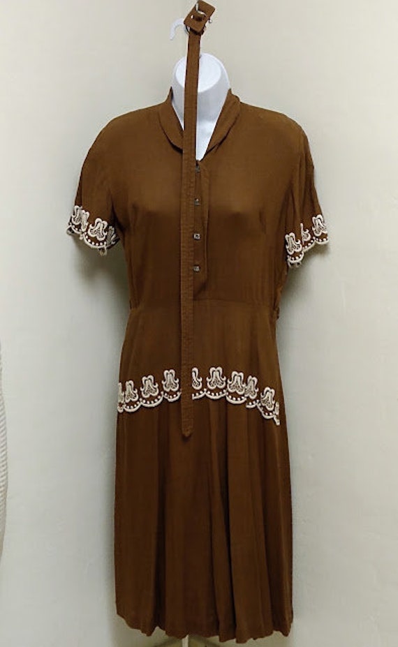 Vintage 1940s 40s Brown Lace Embroidery Dress/ Fr… - image 8