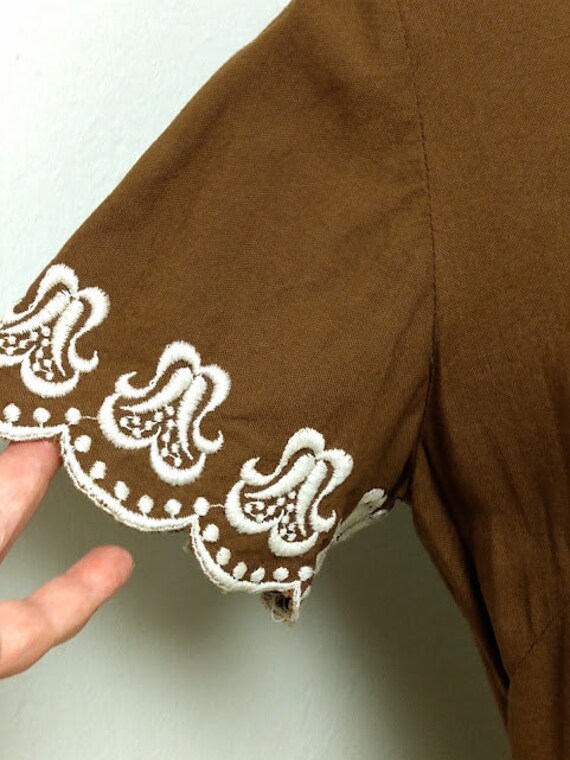 Vintage 1940s 40s Brown Lace Embroidery Dress/ Fr… - image 6