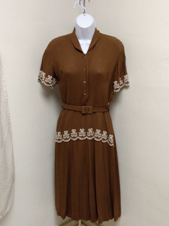 Vintage 1940s 40s Brown Lace Embroidery Dress/ Fr… - image 10