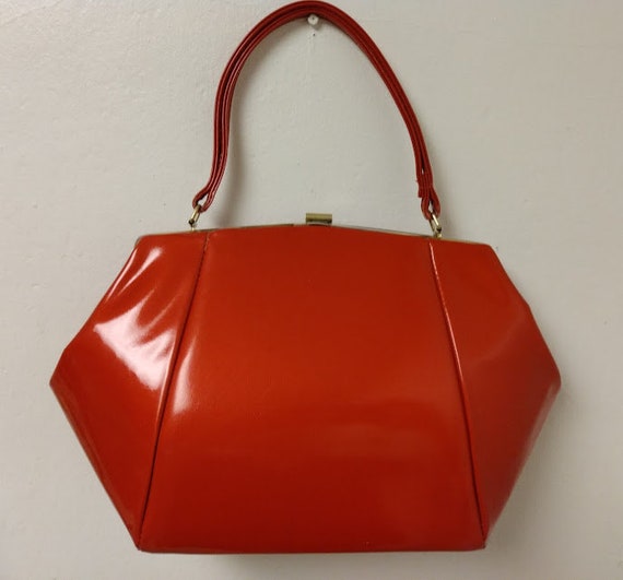 Vintage 1950s 1960s Red Patent Leather Handbag Po… - image 8