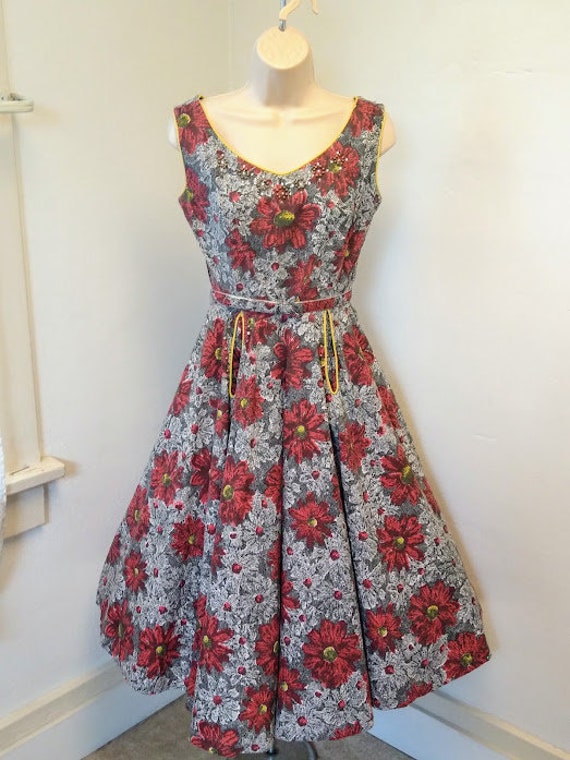 Vintage 1950s 50s  Sleeveless Daisy Print Dress/ … - image 2