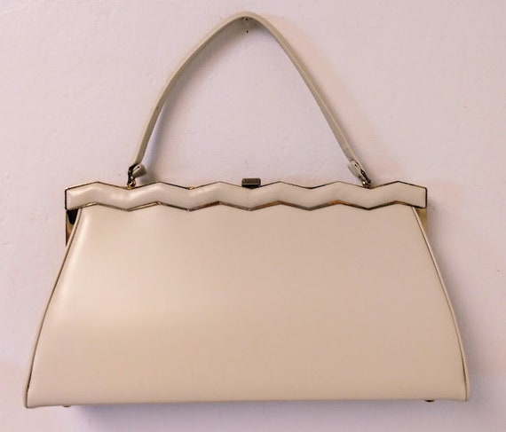 Vintage 1960s 60s Cream Ivory Vinyl Purse Pocketbook Handbag Mod MCM Accessory Kelly Bag Etsy