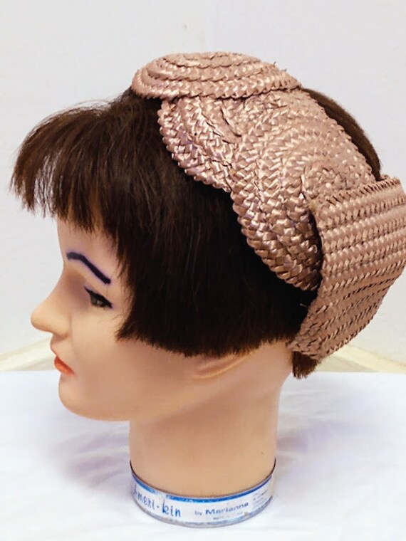 Vintage 1950s  1960s Topper Woven Raffia Hat Bow … - image 2