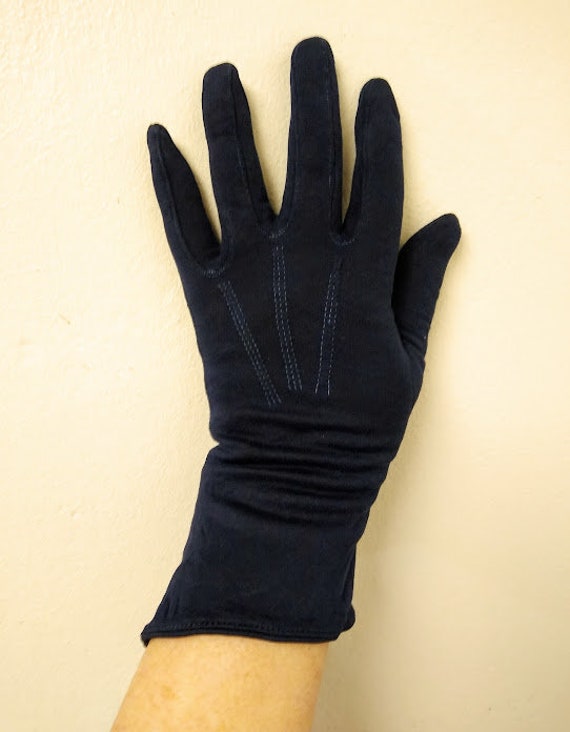 Vintage 1950s Dark Blue Wrist Evening Gloves Form… - image 9