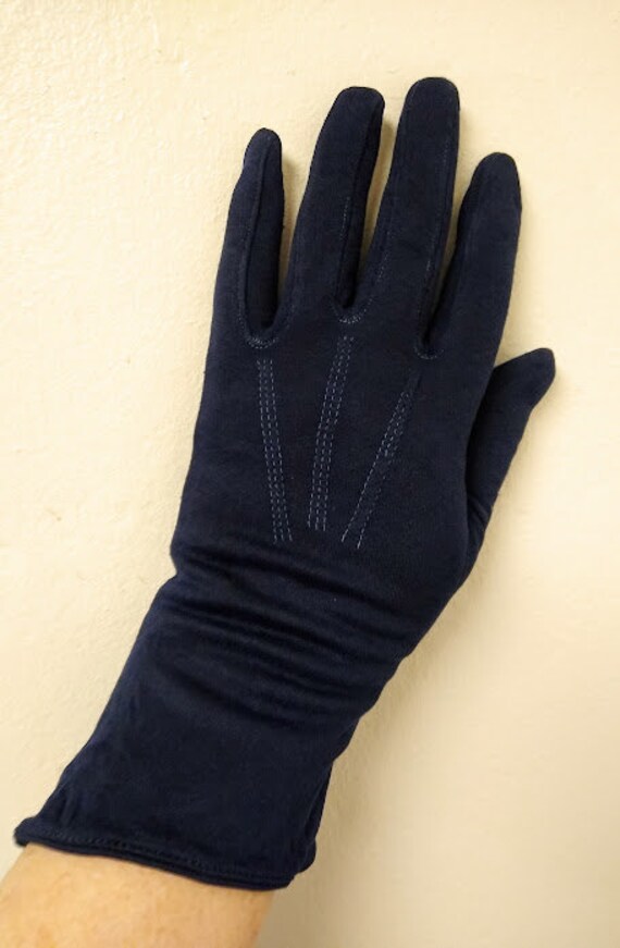 Vintage 1950s Dark Blue Wrist Evening Gloves Form… - image 8