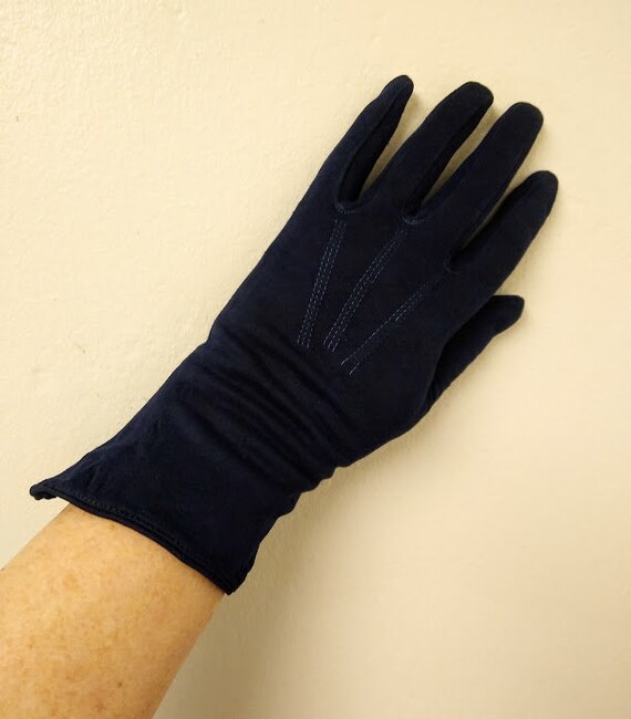 Vintage 1950s Dark Blue Wrist Evening Gloves Form… - image 3