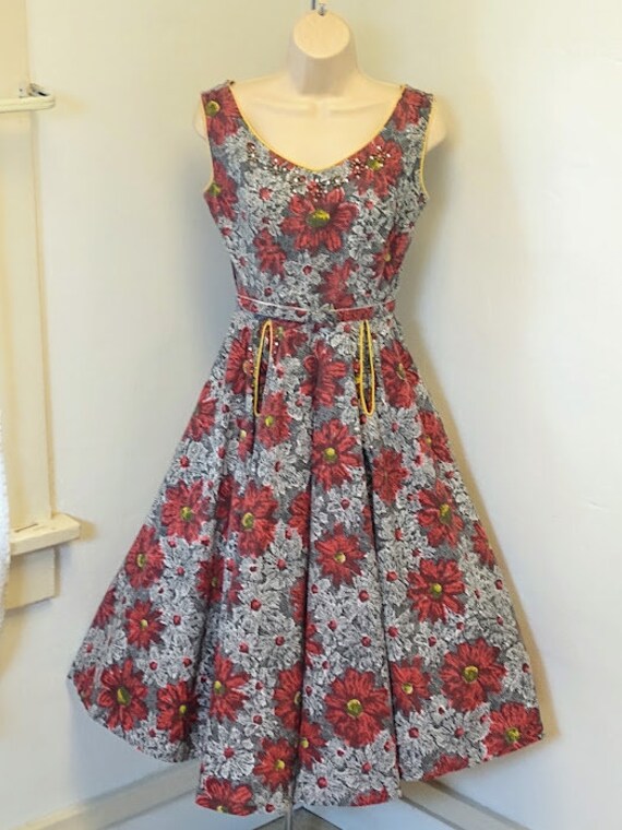 Vintage 1950s 50s  Sleeveless Daisy Print Dress/ … - image 10