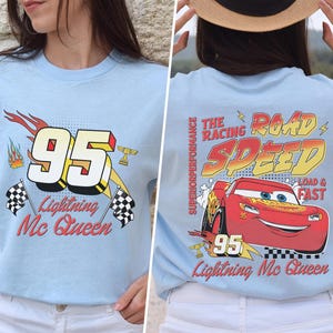 Vintage Lightning McQueen Comfort Colors Shirt, Disney Pixar Cars Shirt, Retro McQueen Graphic Tee, Disney Family Vacation Trip Shirt 2026 bild 2