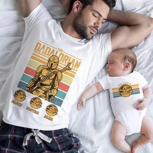 Camiseta a juego de Dadalorian y el Niño / Camiseta "Este es el camino" de Dadalorian / Camiseta para padre e hijo / Regalo del Día del Padre / Camiseta de la familia Mandalorian imagen 3