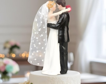 Romantic Bride and Groom Cake Topper - Classic Wedding Couple Decoration