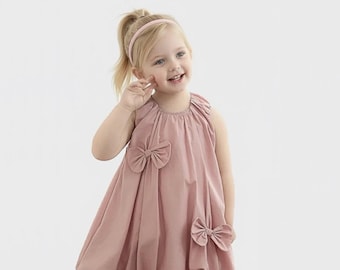Vestido de algodón para bebé con detalle de lazo y falda abullonada