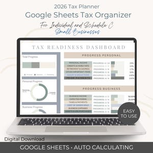 Puede incluir: Un ordenador portátil que muestra un panel de control del planificador fiscal de 2026. La pantalla muestra barras de progreso para los ingresos personales y comerciales, con el texto "Google Sheets Tax Organizer" y "Easy to Use."