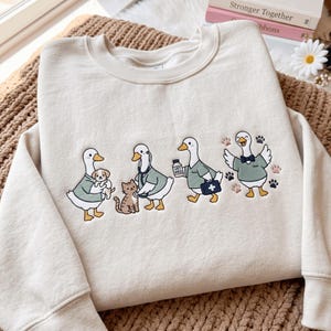 Embroidered Goose Vet Med Crewneck, Veterinary Assistant Pullover (65% Cotton)