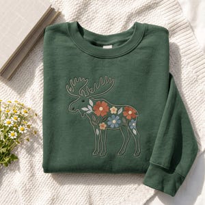 Embroidered Floral Moose Sweatshirt, Naturecore Boho Hiking Shirt (65% Cotton)