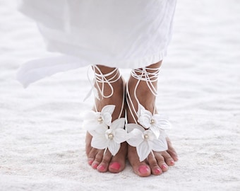 Orchidee op blote voeten sandalen | Witte of ivoorkleurige enkelband met bloemen | Bruids strand voetsieraden | Enkelbandje met bloemen