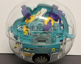 Superplexus Electronic Handheld 3D Maze Puzzle Skill Game 2002 Tiger Hasbro WRKS