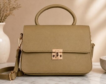 Olivbraune Umhängetasche mit Henkel: Vintage Style Handtasche mit goldenem Schlossverschluss